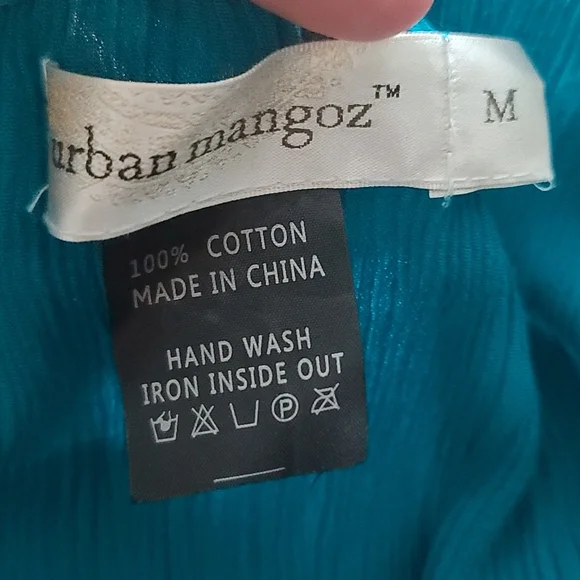 Emerald green crepe lettuce hem top urban mangoz medium - Picture 8 of 8